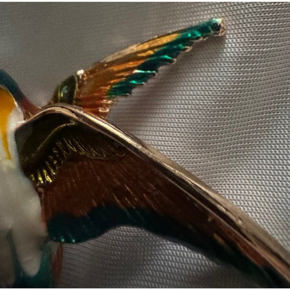 Flying Swallow Bird Brooch Gold Tone Multicolor Enamel Animal Jewelry Pin NEW - Picture 5 of 7